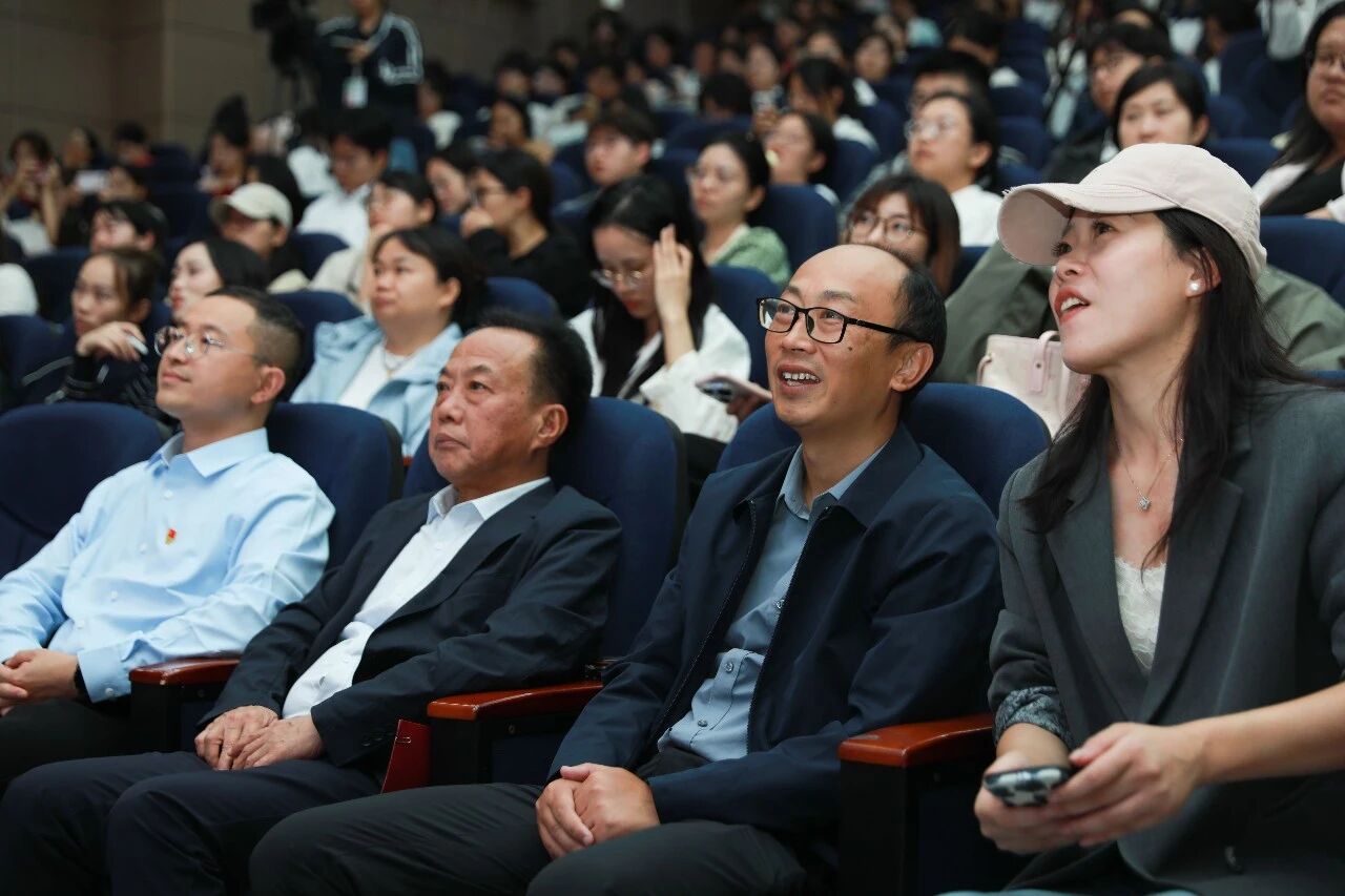 微信图片_2026-10-22_200637_101.jpg